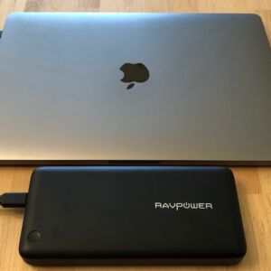 RAVPower PD Pioneer 26800 with MacBook Pro 13-inch RAVPower PD Pioneer 26800 with MacBook Pro 13-inch
