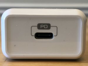 Quntis PD Fast Charger and Cable port