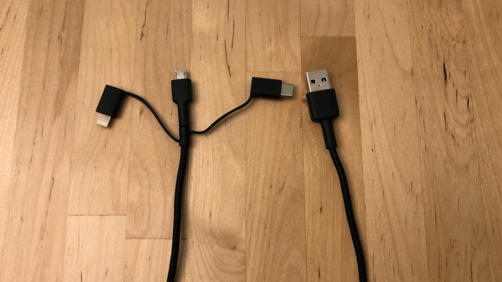AUKEY CB-BAL5 3-in-1 USB Cable ends