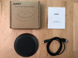 AUKEY LC-Q11 Graphite Podium Wireless Fast Charger box and contents