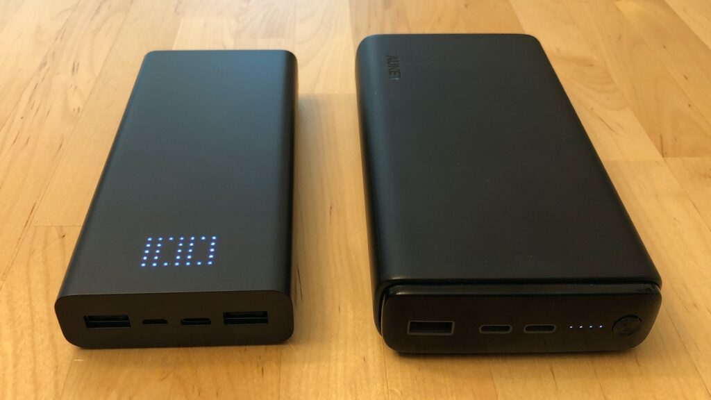 ZMI PowerPack Aura 20K USB-C and AUKEY PB-Y24 26800 Universal for iPad Pro