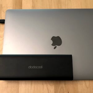 dodocool 20100 45W Type-C PD with MacBook Pro 13-inch dodocool 20100 45W Type-C PD with MacBook Pro 13-inch
