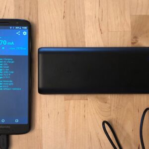 Anker PowerCore Speed 20000 PD with Moto G6 Anker PowerCore Speed 20000 PD with Moto G6
