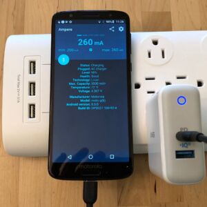 Anker PowerPort II PD with Moto G6 Anker PowerPort II PD with Moto G6