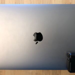 Anker PowerPort Speed PD 30 with MacBook Pro 13-inch Anker PowerPort Speed PD 30 with MacBook Pro 13-inch