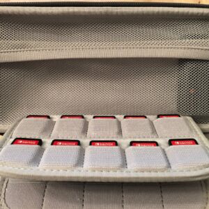 Novoo PowerCube Mini 5000 in Switch carrying case Novoo PowerCube Mini 5000 in Switch carrying case