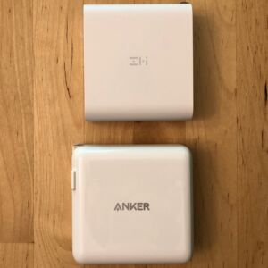 Top: ZMI zPower USB-C and Dual USB-A. Bottom: Anker PowerPort+ Atom III. Top: ZMI zPower USB-C and Dual USB-A. Bottom: Anker PowerPort+ Atom III.