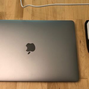 ZMI zPower USB-C and Dual USB-A with MacBook Pro 13-inch ZMI zPower USB-C and Dual USB-A with MacBook Pro 13-inch