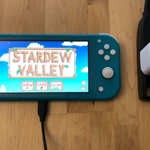 AUKEY PA-Y19 Minima 27W with Nintendo Switch Lite AUKEY PA-Y19 Minima 27W with Nintendo Switch Lite