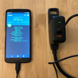 AUKEY PA-D2 Focus Duo 36W with Moto G6 AUKEY PA-D2 Focus Duo 36W with Moto G6