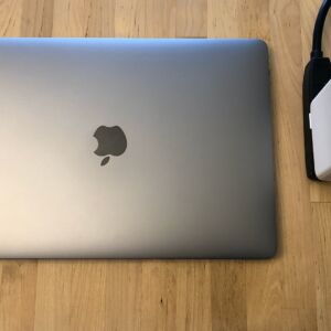 ZeaLife 87W USB-C PD with Apple MacBook Pro, 13-inch ZeaLife 87W USB-C PD with Apple MacBook Pro, 13-inch