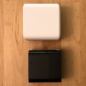 Top: AUKEY PA-B5 Omnia 100W. Bottom: ZMI zPower Turbo 65W USB-C PD. Top: AUKEY PA-B5 Omnia 100W. Bottom: ZMI zPower Turbo 65W USB-C PD.