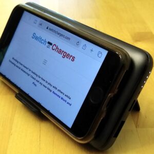 AUKEY PB-WL02 Basix Pro Wireless 10000 with iPhone 8 AUKEY PB-WL02 Basix Pro Wireless 10000 with iPhone 8