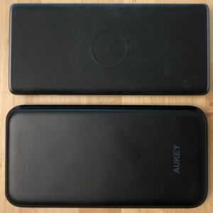 Top: AUKEY PB-Y32 10000 Wireless. Bottom: AUKEY PB-Y25 Sprint Wireless 8000. Top: AUKEY PB-Y32 10000 Wireless. Bottom: AUKEY PB-Y25 Sprint Wireless 8000.