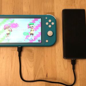 AUKEY PB-Y32 10000 Wireless with Nintendo Switch Lite AUKEY PB-Y32 10000 Wireless with Nintendo Switch Lite