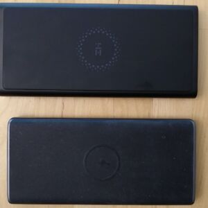 Top: ZMI LevPower M10 USB-C. Bottom: AUKEY PB-Y32 10000 Wireless. Top: ZMI LevPower M10 USB-C. Bottom: AUKEY PB-Y32 10000 Wireless.