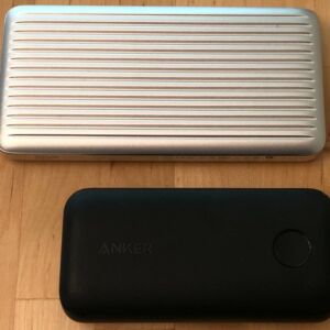 Top: SP QP66 PD. Bottom: Anker PowerCore 10000 PD Redux. Top: SP QP66 PD. Bottom: Anker PowerCore 10000 PD Redux.