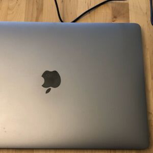 CIO 100W USB-C GaN with a MacBook Pro 13-inch CIO 100W USB-C GaN with a MacBook Pro 13-inch